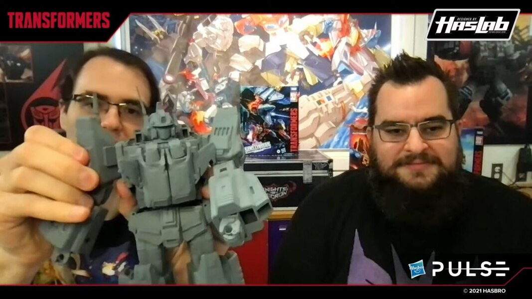 Transformers HasLab Victory Saber In Hand  (89 of 109)